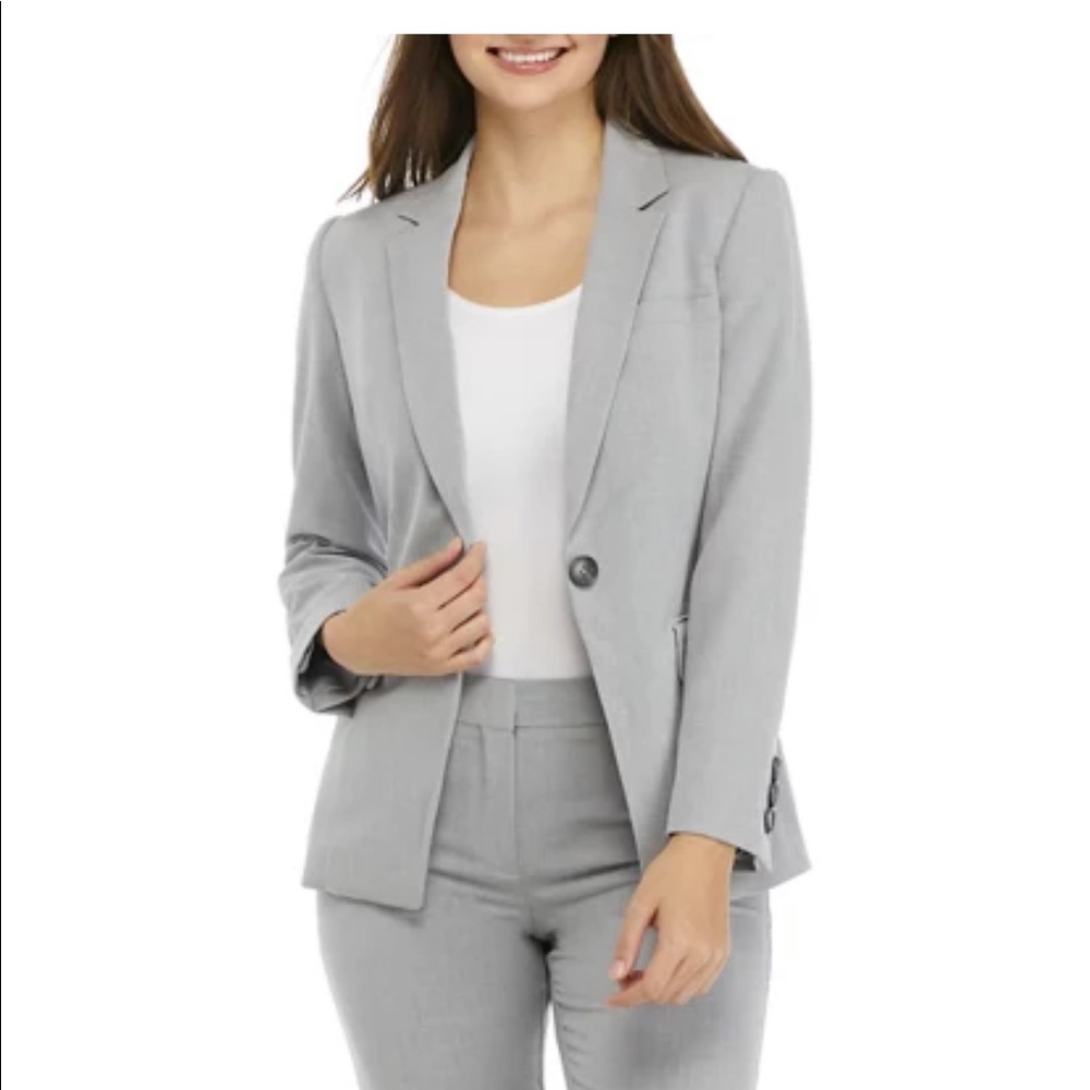 The Limited Women's Lined Blazer Jacket Suit Coat size 8. Like new